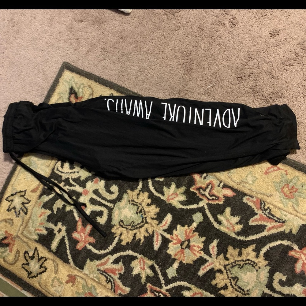 SOLD!!! Sz 1X NWOT Rae Dunn Adventure Awaits Lounge Joggers - Picture 9 of 9